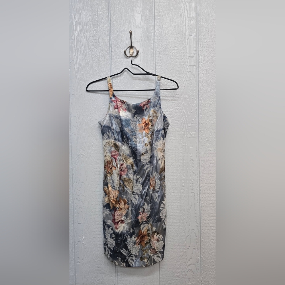 Vintage 8/10 My Michelle Floral Slip Dress